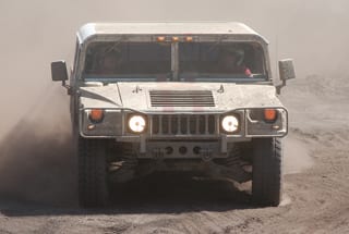 Hummer H1 fahren