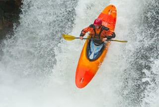 Wildwasser Kajak fahren